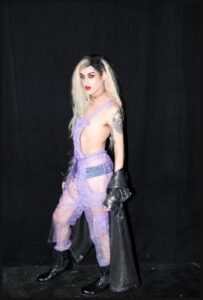 Youtuber Aadore Delano